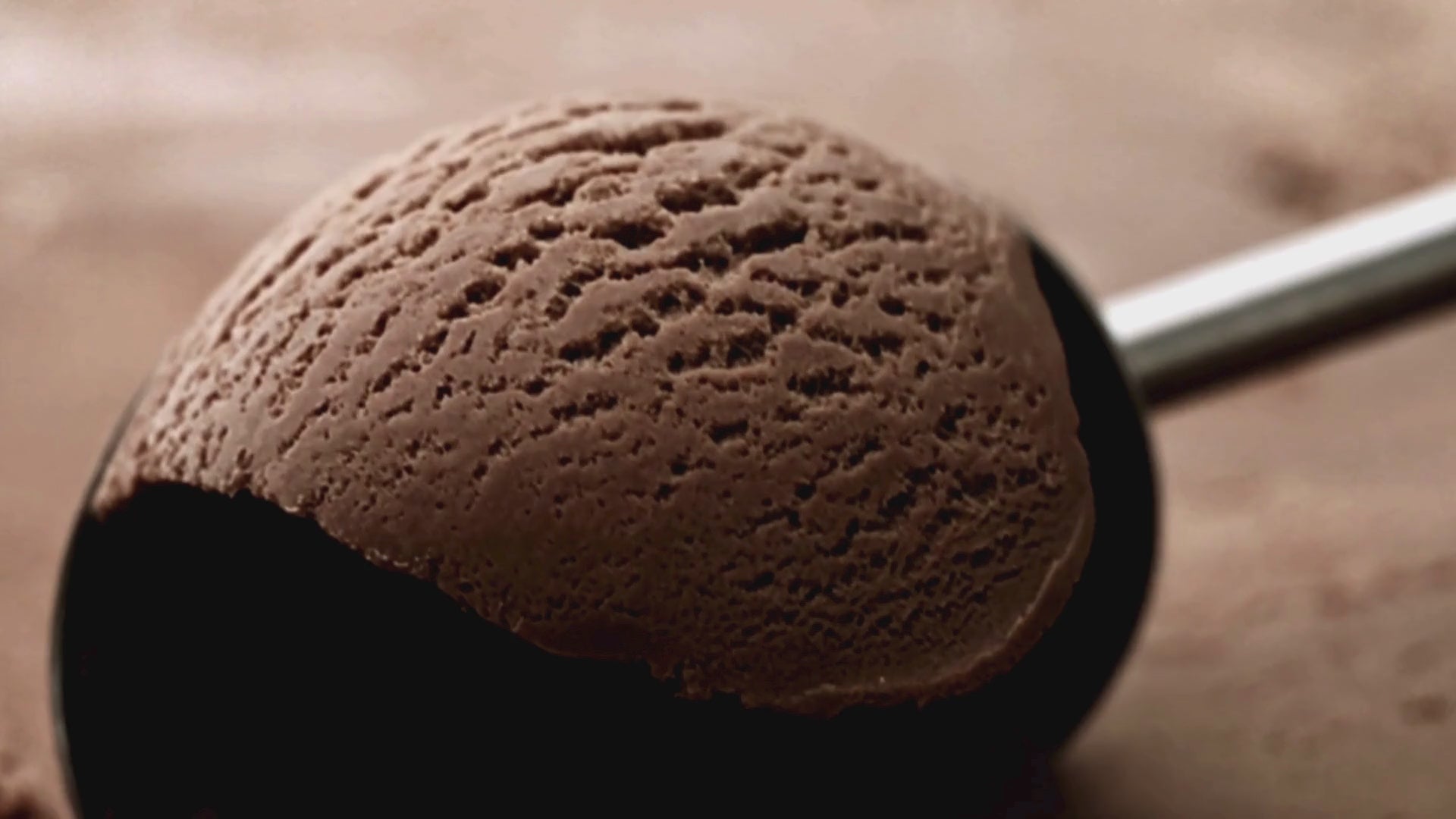 Carica il video: 